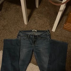 To much clothes needing to sell some